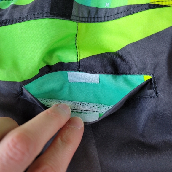 NWOT Hurley Women's Board Shorts - Picture 6 of 6